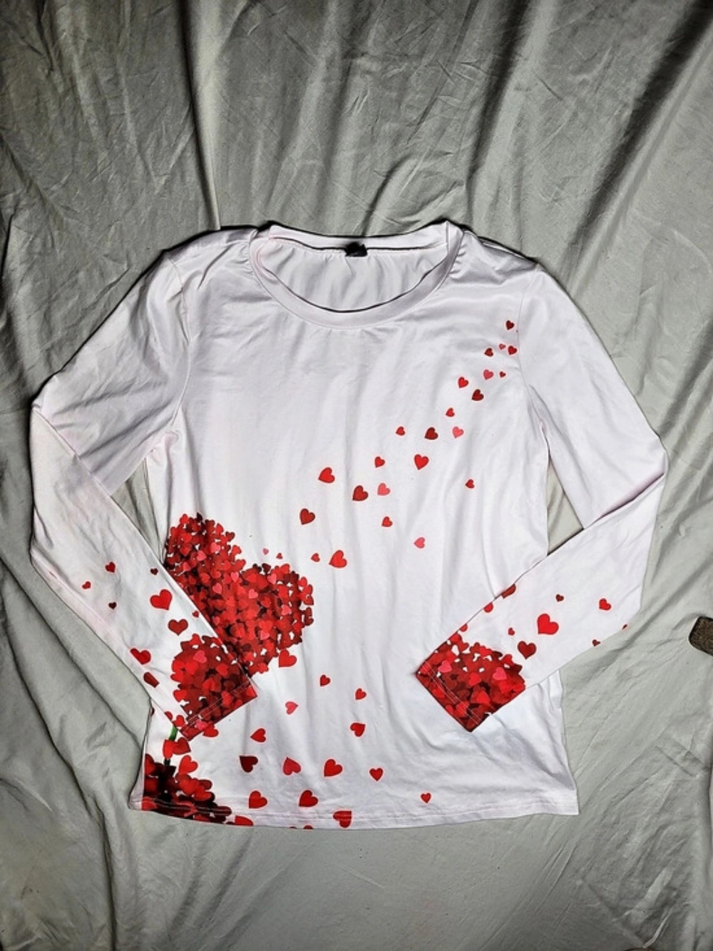 Women's Long Sleeve Heart Print Top in White & Red Shein Size Large